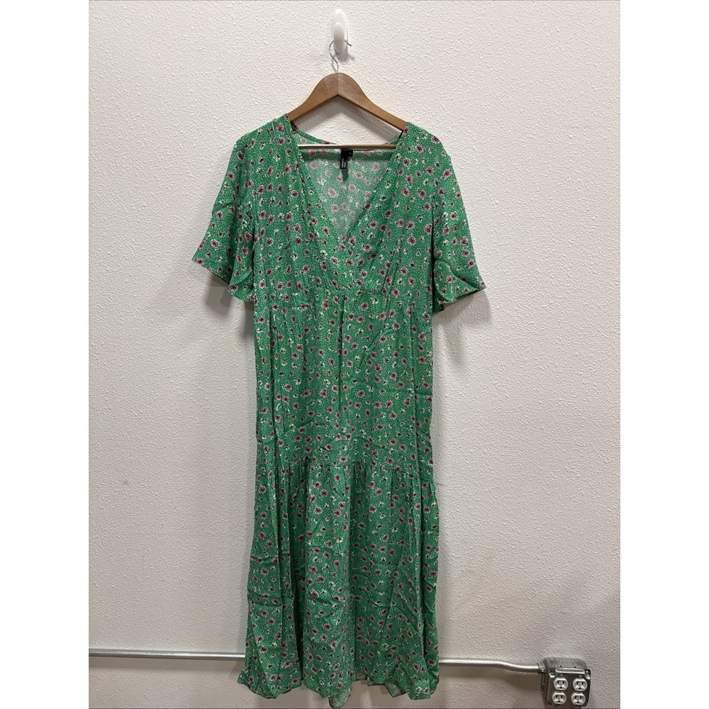 Nobody's Child Dress Size 12 Green Floral‎ Sabrina Midi V Neck Sleeve
